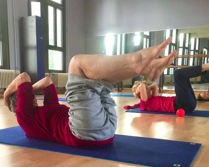 Gym douce pour tous pendant un stage Gym douce pour tous pendant un cours d'été